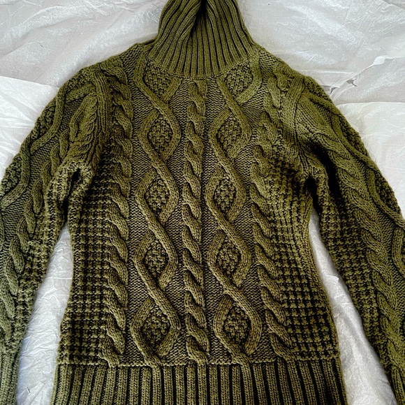WOOL SWEATER GREEN - Picture 1 of 3
